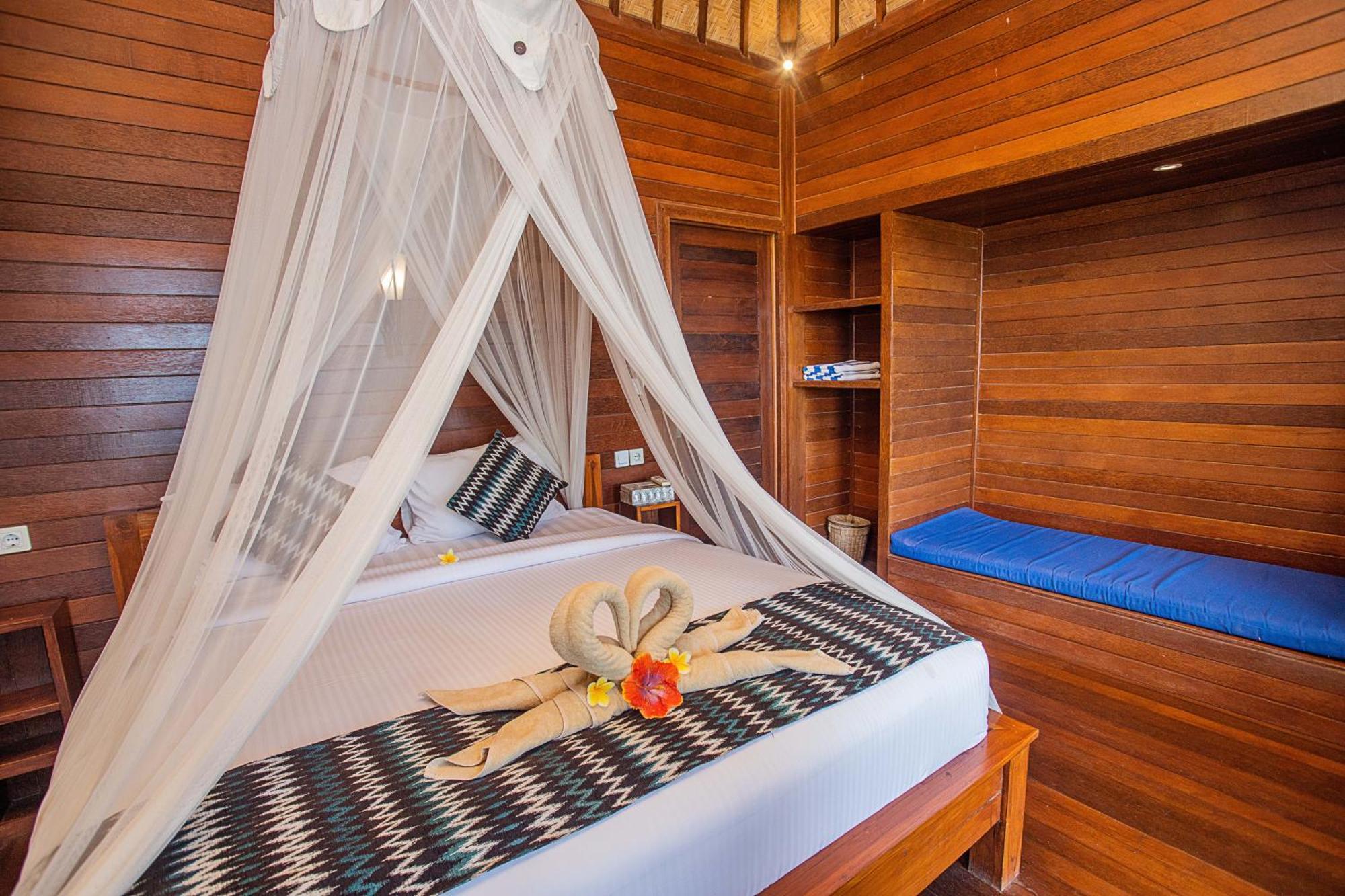 Tawe Ocean Blue Villa Lembongan Exterior photo